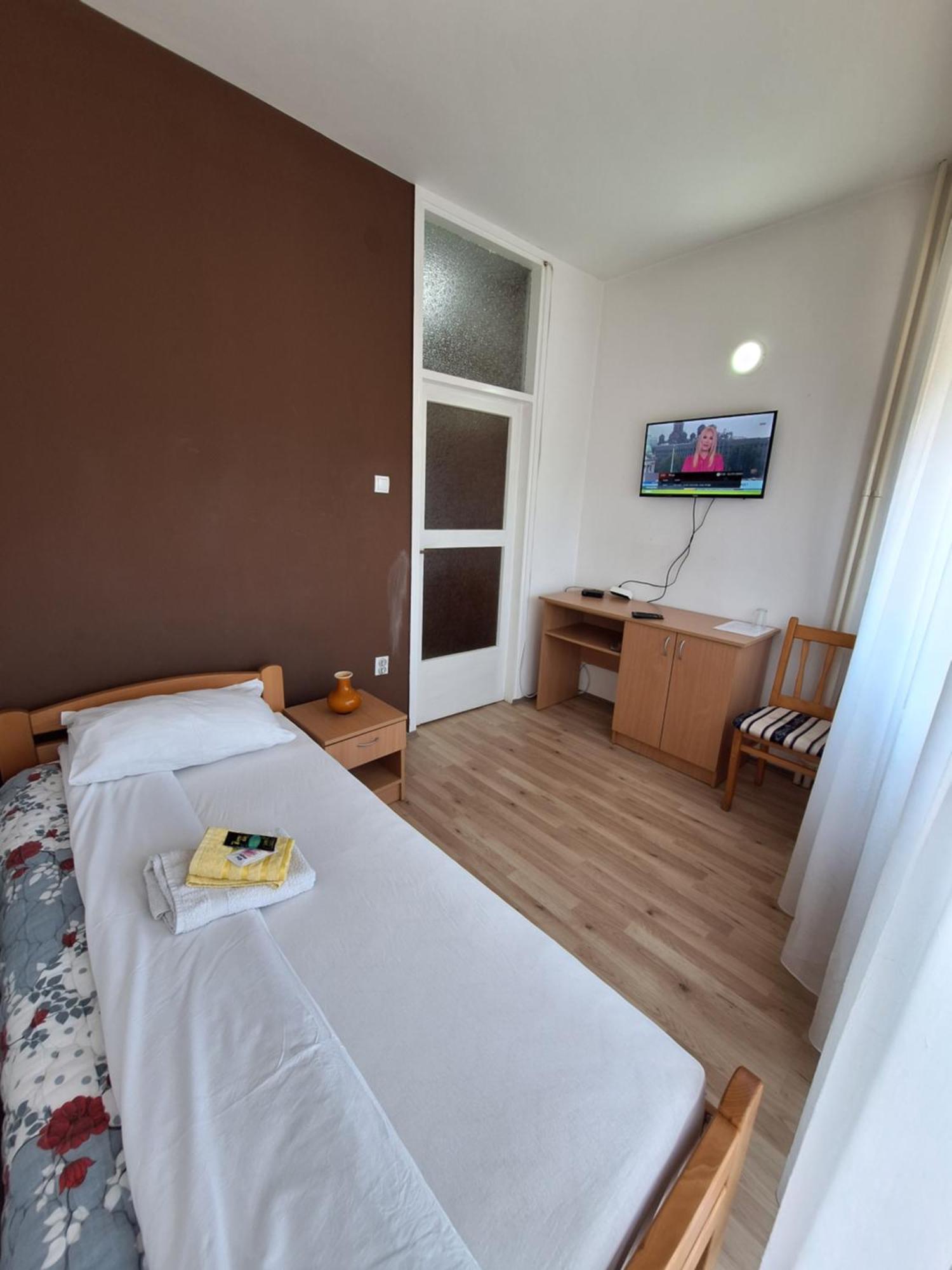 Hotel Konaciste Trstenik Екстериор снимка