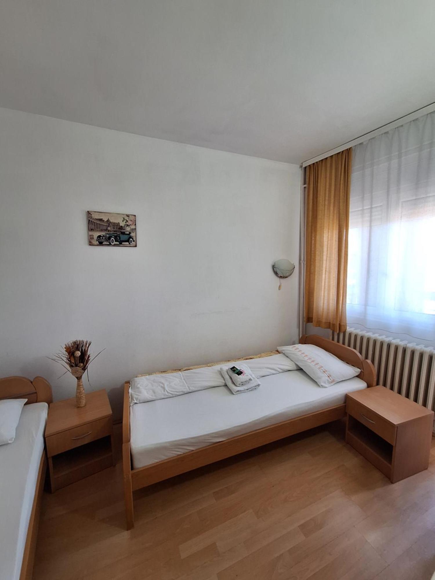 Hotel Konaciste Trstenik Екстериор снимка