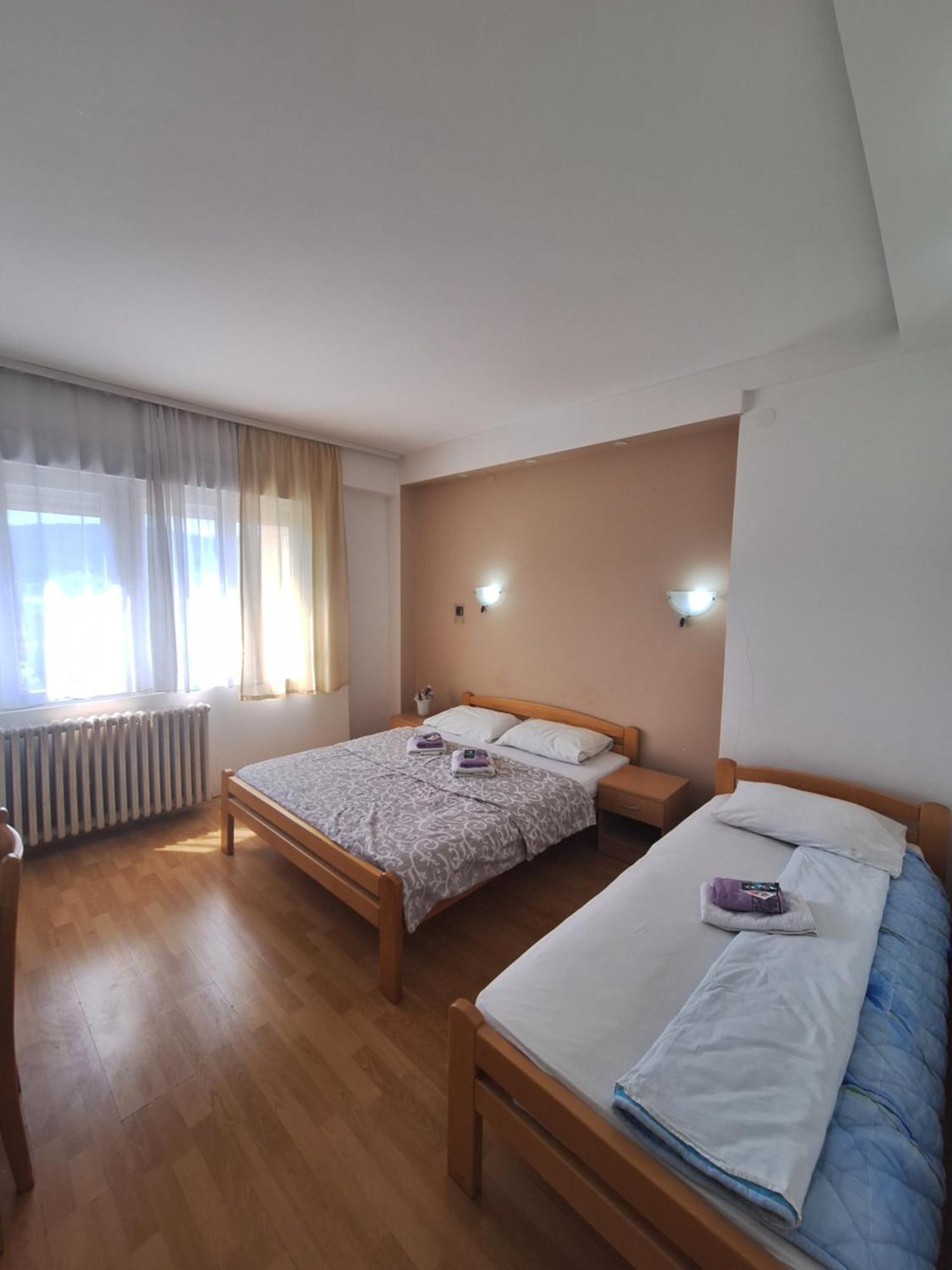 Hotel Konaciste Trstenik Екстериор снимка